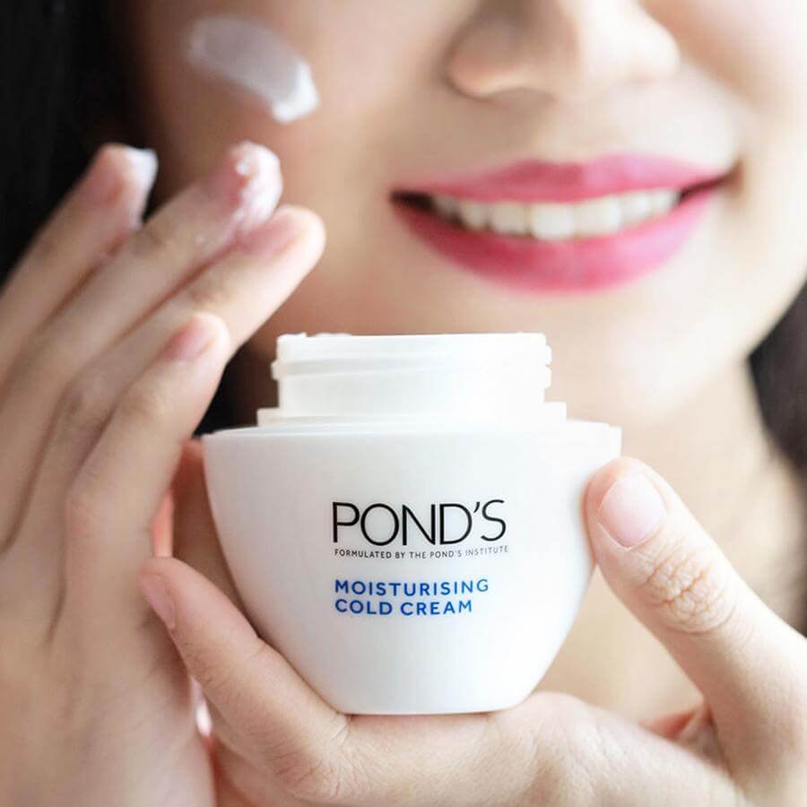 https://shoppingyatra.com/product_images/40053503-5_2-ponds-cold-cream-for-soft-glowing-skin-provides-nourishment-protection (1).jpg